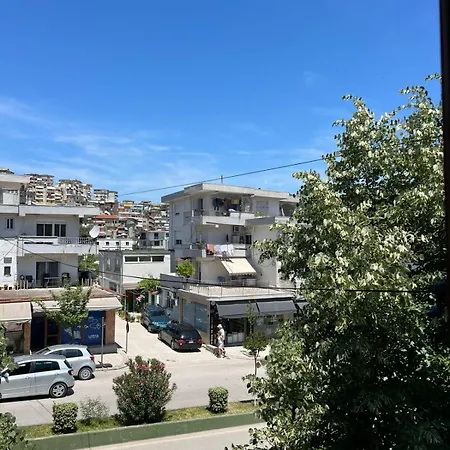 Gogo * Gjirokastër