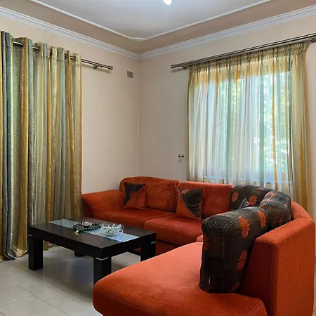 Gogo Appartement Gjirokastër